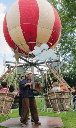Tour-du-monde-en-ballon_©Collectif la Voûte Nomade